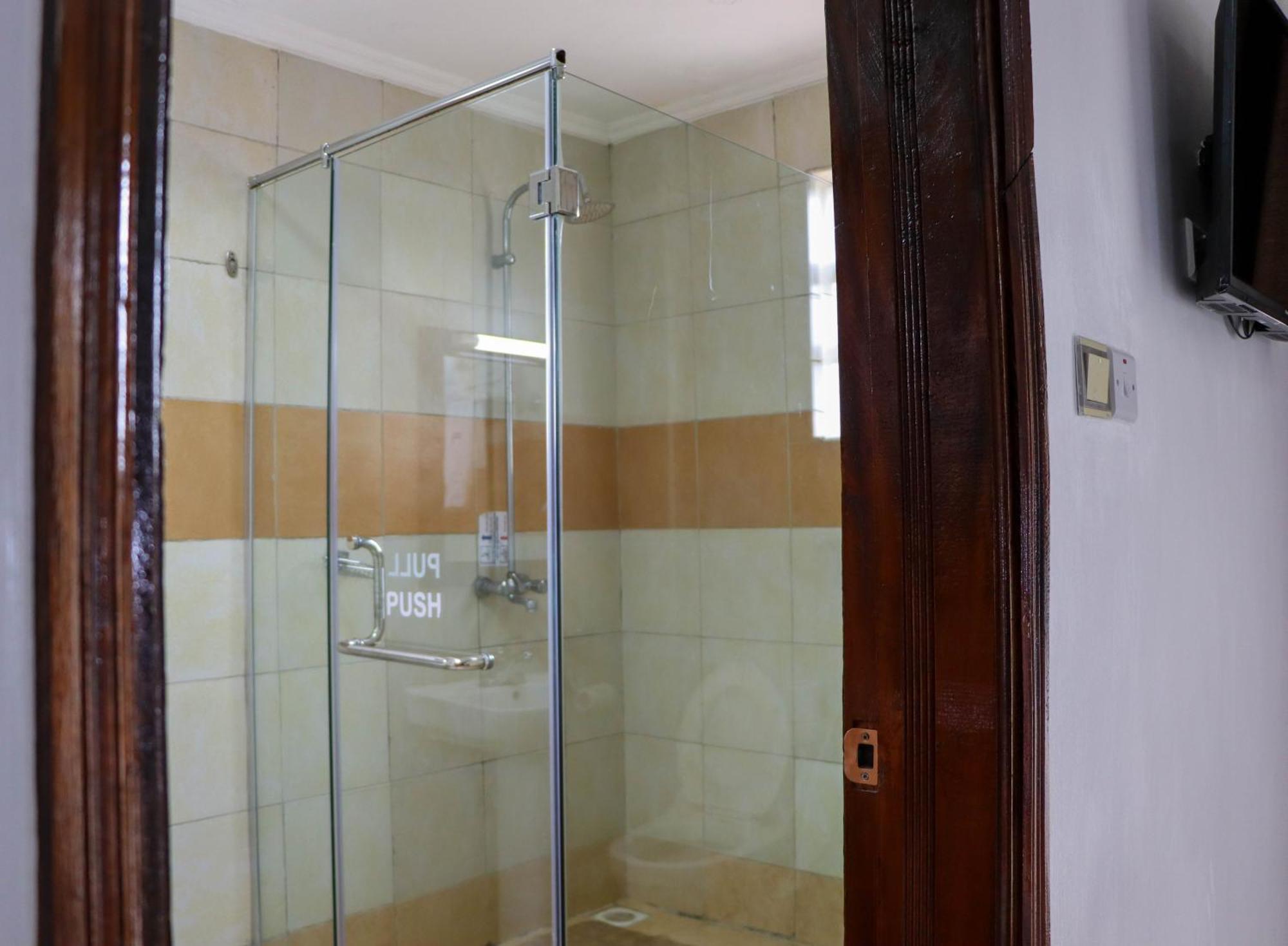 Mlolongo 67 Airport Hotel Nairobi מראה חיצוני תמונה